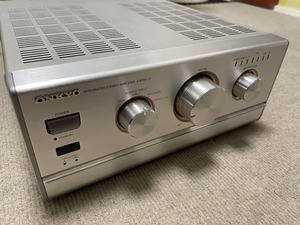 ONKYO A-922M LTDも降臨 : My Life My Like My Way