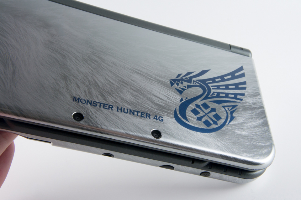 New ニンテンドー3DS LL モンスターハンター4G 筆頭ハンター 仕様
