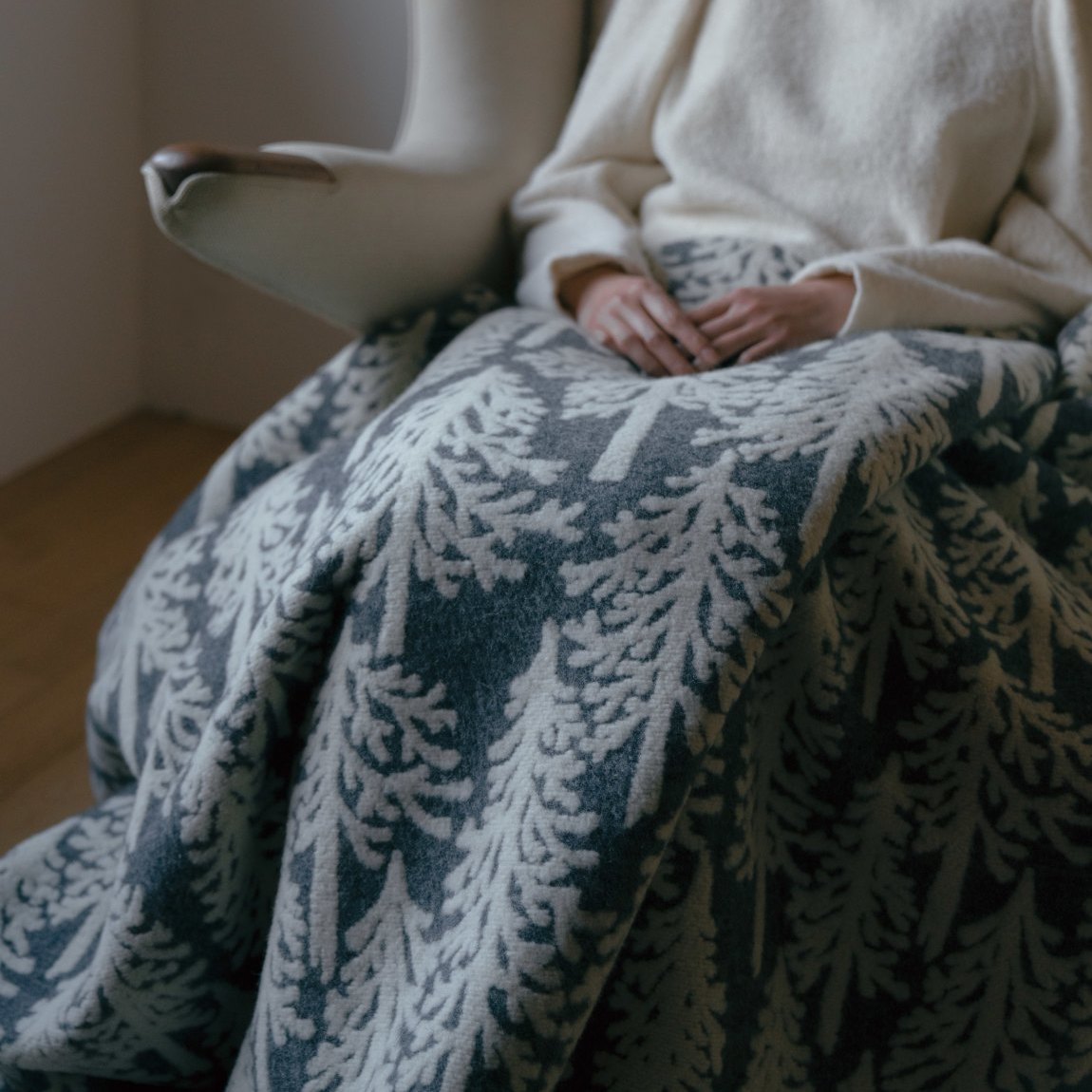 即完売【大人気】ミナペルホネンのブランケットを、オンラインで購入