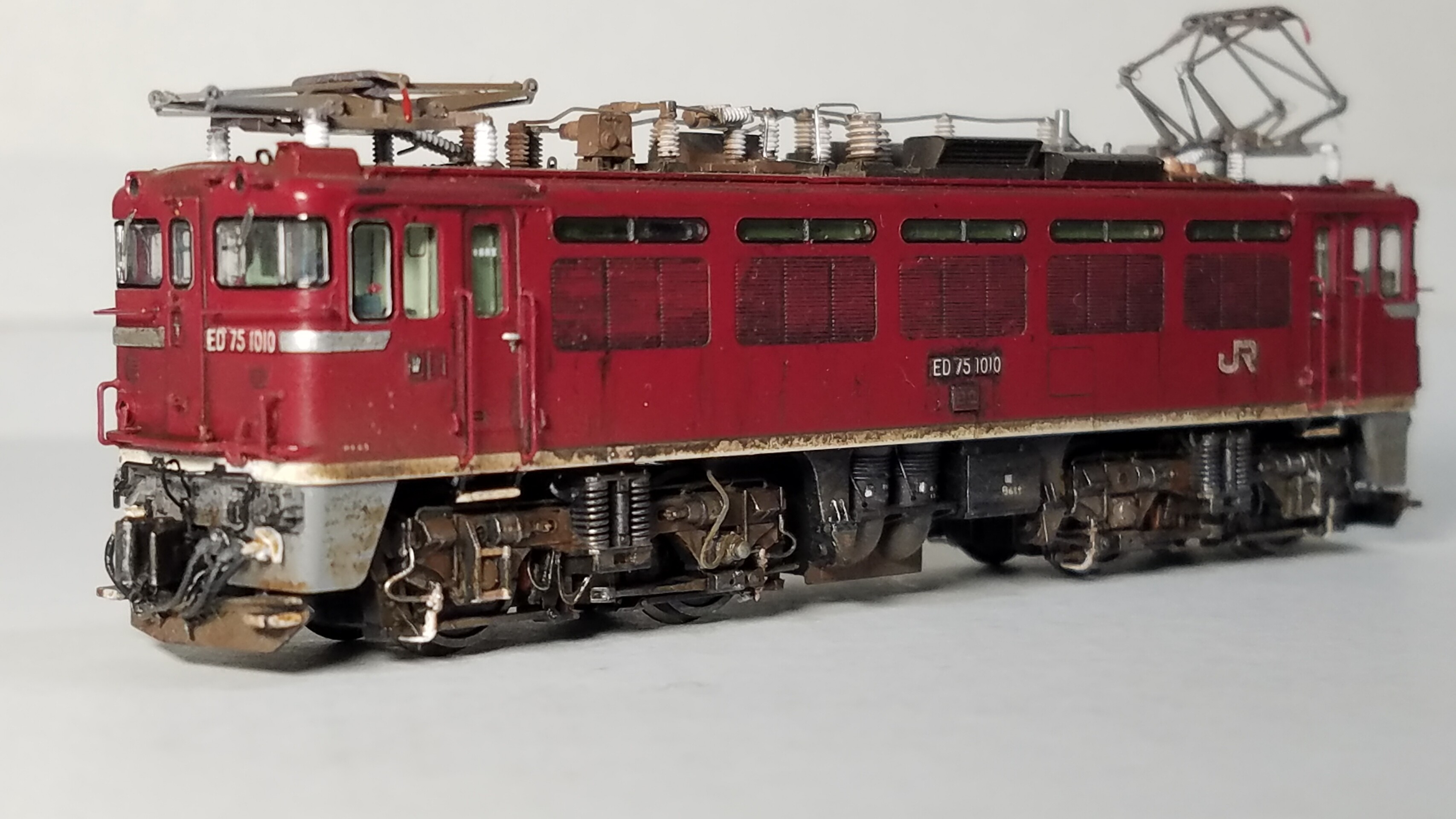 TOMIX 2105 ED75 1000 （前期形・JR貨物新更新車）の追加加工整備 その