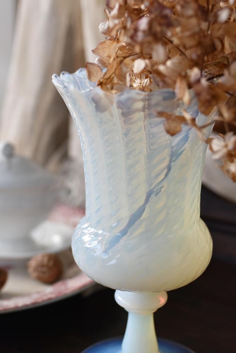 フランスアンティーク オパールセントガラス オパリン 花瓶 フラワー