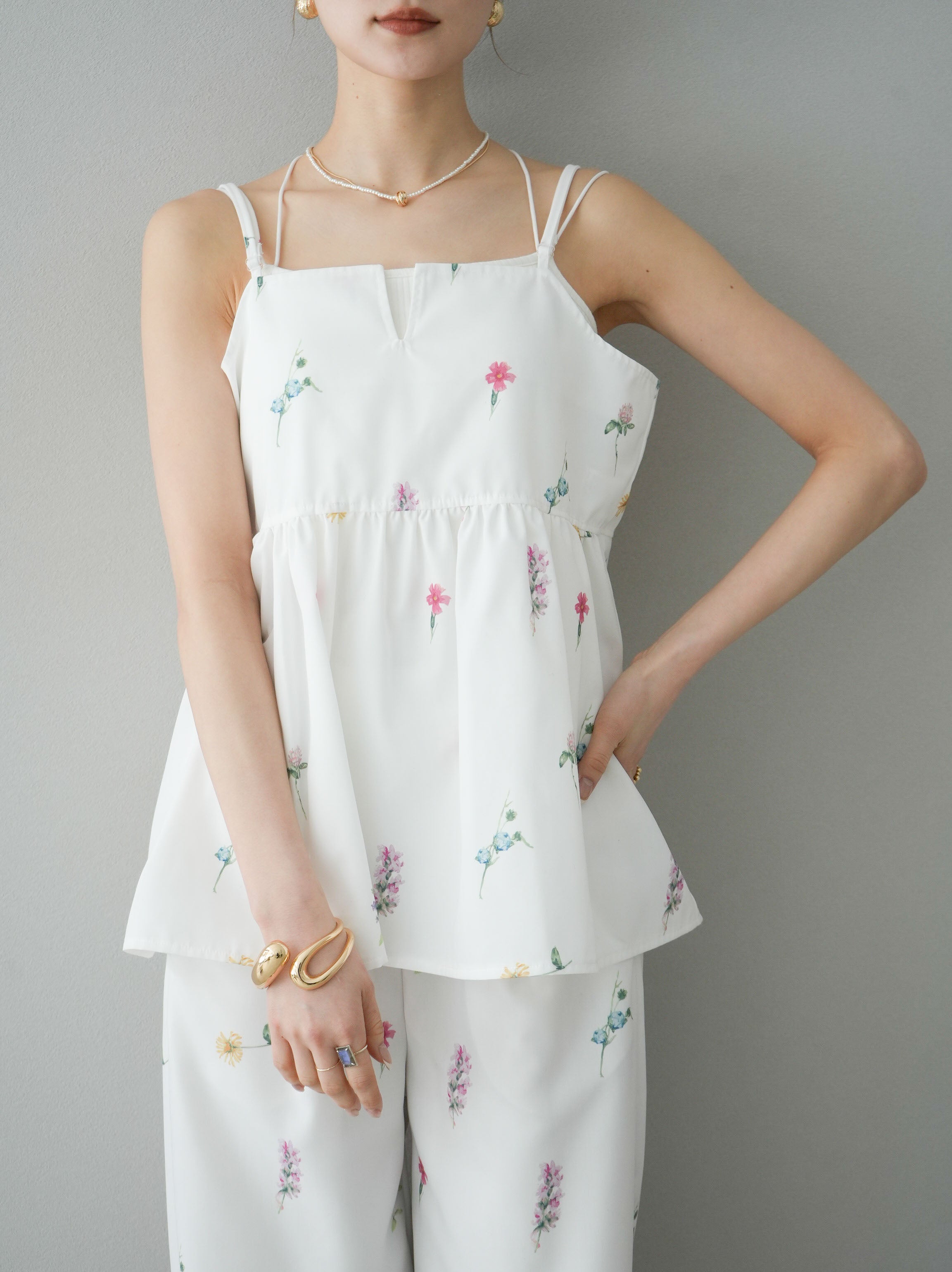 Lil Ambition フラワープリントキャミソール Lil Ambition フラワー