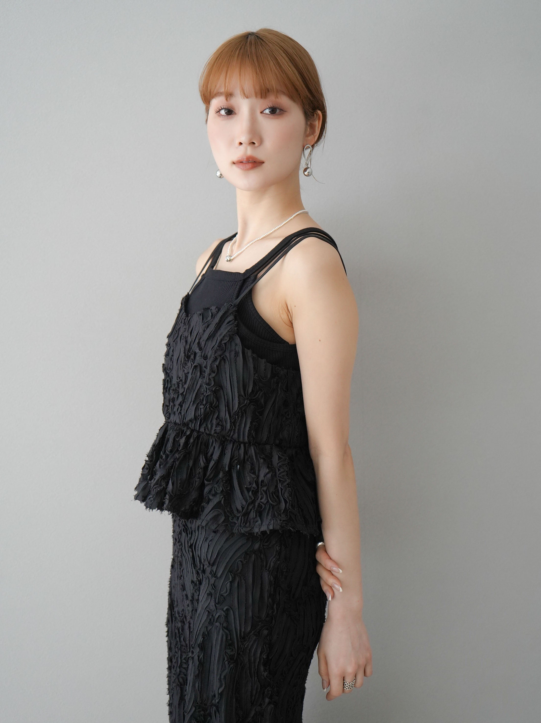 予約]ジャガードラインレースキャミソール/ブラック – Lumier