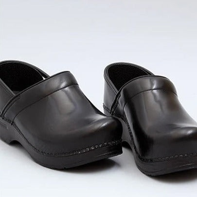 Dansko-Professional-Black Box – Lucky Shoes