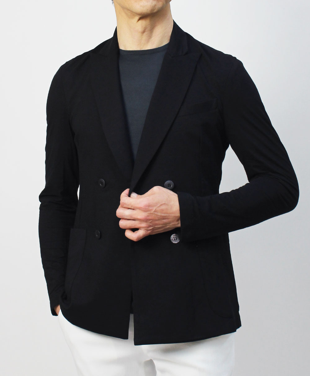 Cruciani（クルチアーニ）さすがイタリアニット王者の風格です