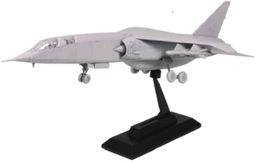 Amazon | ピットロード 1/144 イギリス空軍 TSR.2 攻撃機仕様