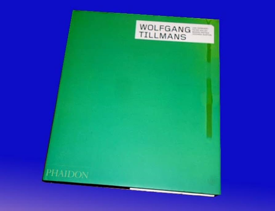 Amazon.co.jp: アート写真集洋書 ヴォルフガングティルマンス 写真集