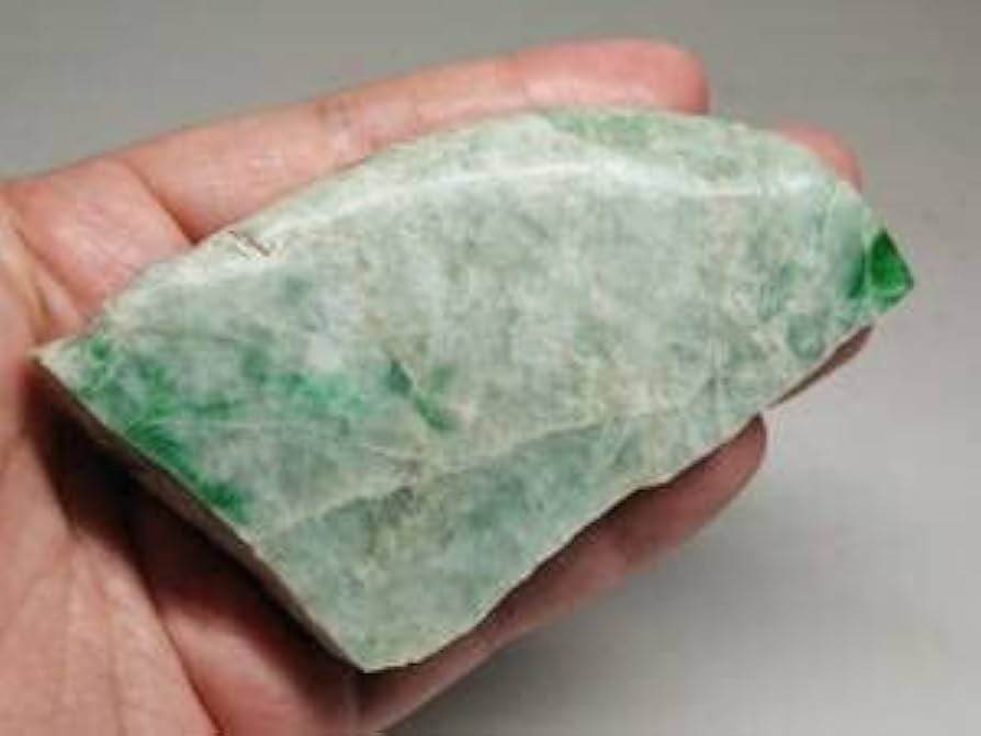 Amazon.co.jp: 鮮緑 200g 翡翠 原石 ヒスイ 鉱物 鑑賞石 糸魚川 水石