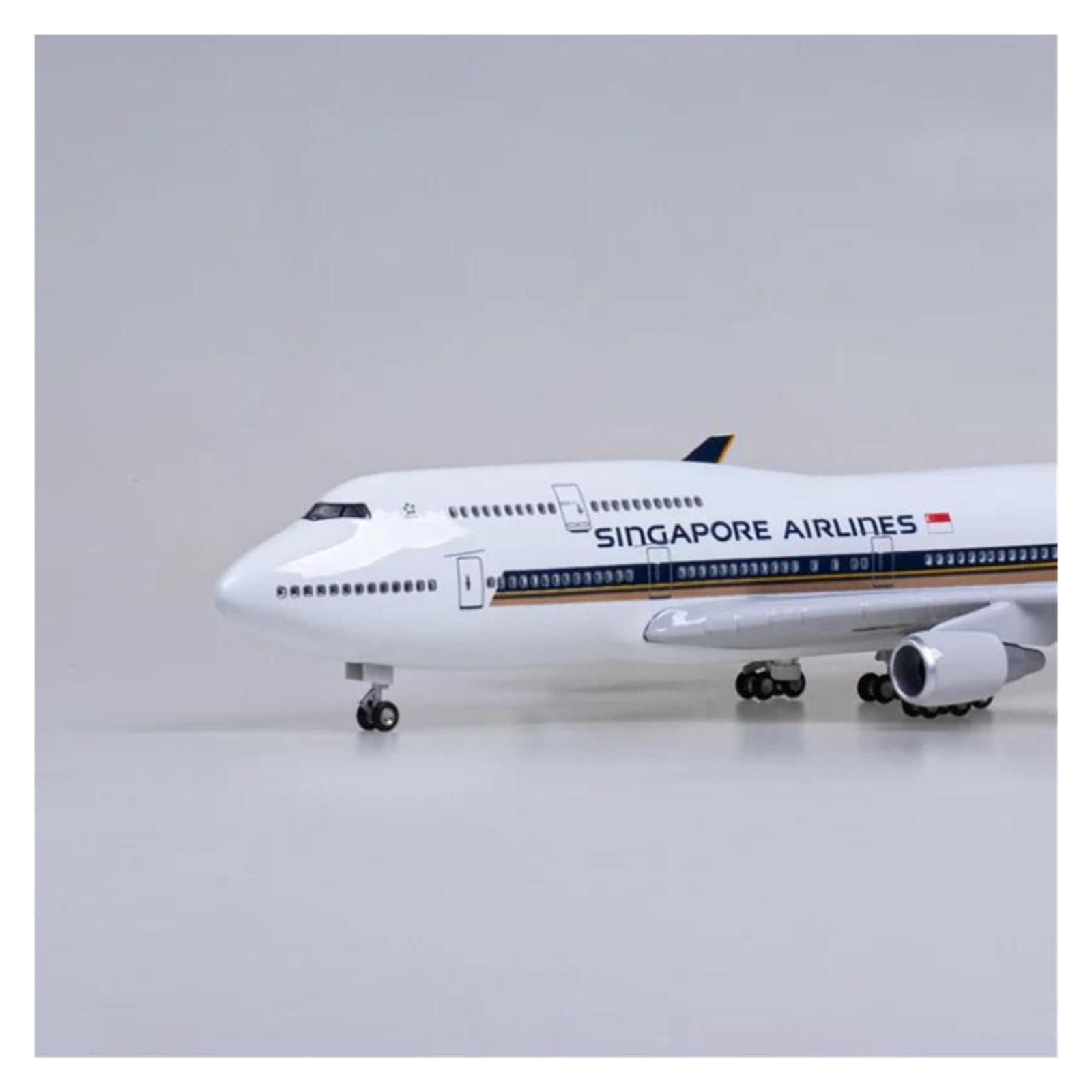 Amazon.co.jp: 航空機 47 センチメートルシンガポール航空 B747 B747