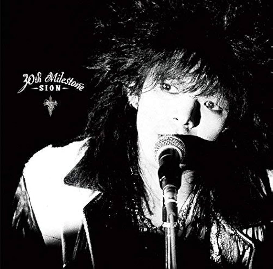 Amazon.co.jp: 30th milestone （通常盤）: ミュージック