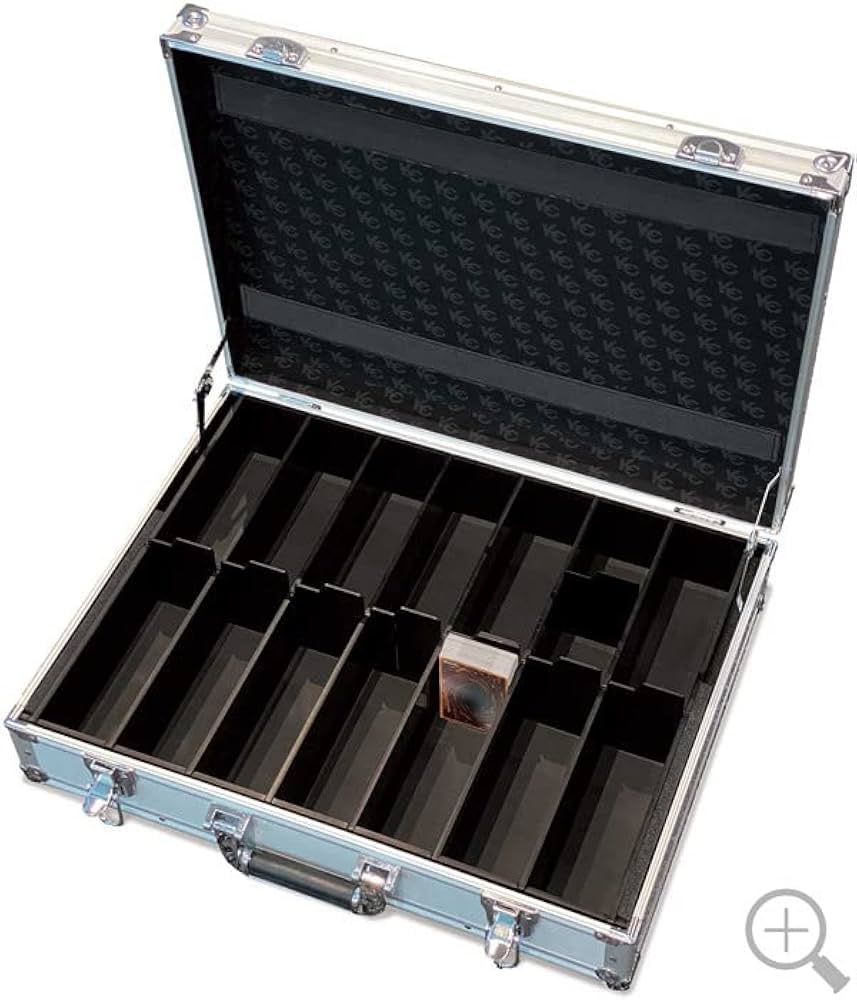 Amazon.co.jp: OCG 25th ANNIVERSARY ULTIMATE KAIBA SET スタイル