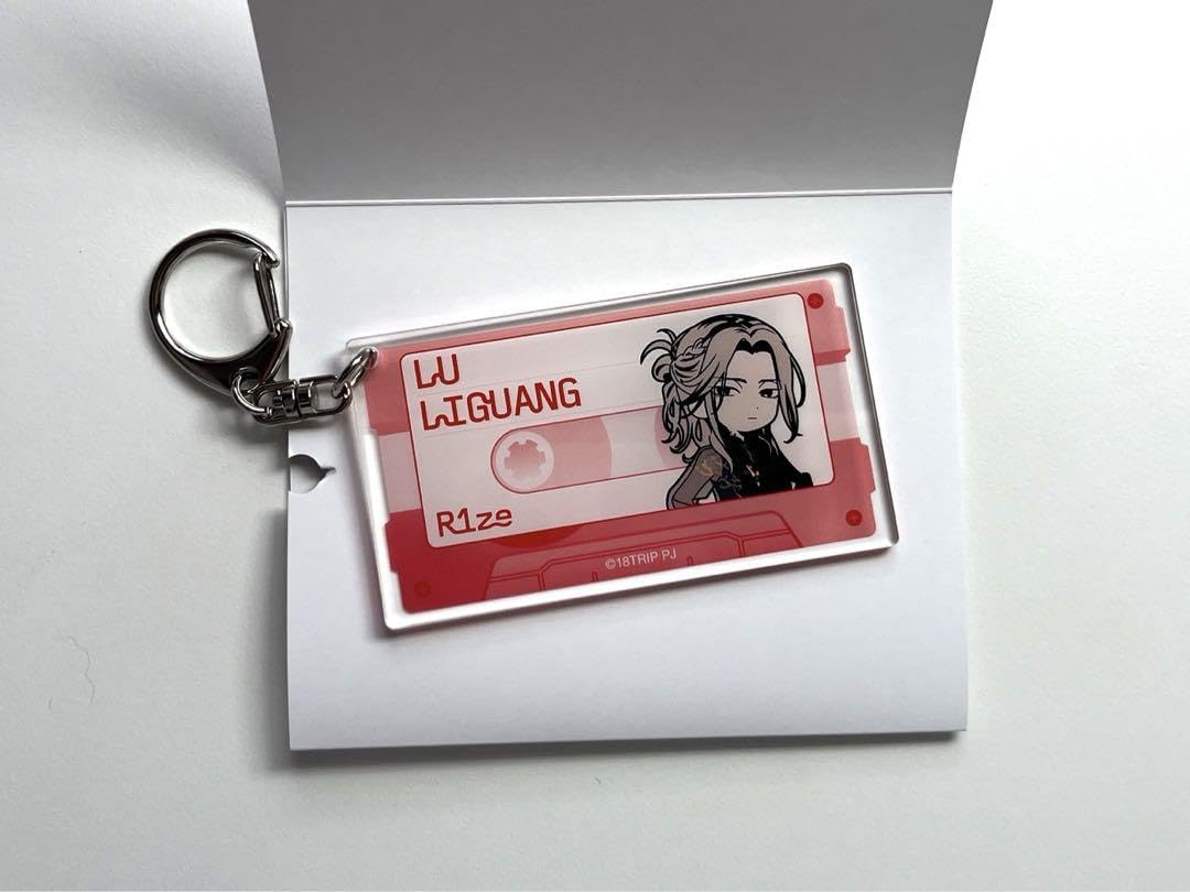 Amazon.co.jp: エイトリ 18TRIP 鹿礼光 カセット キーホルダー