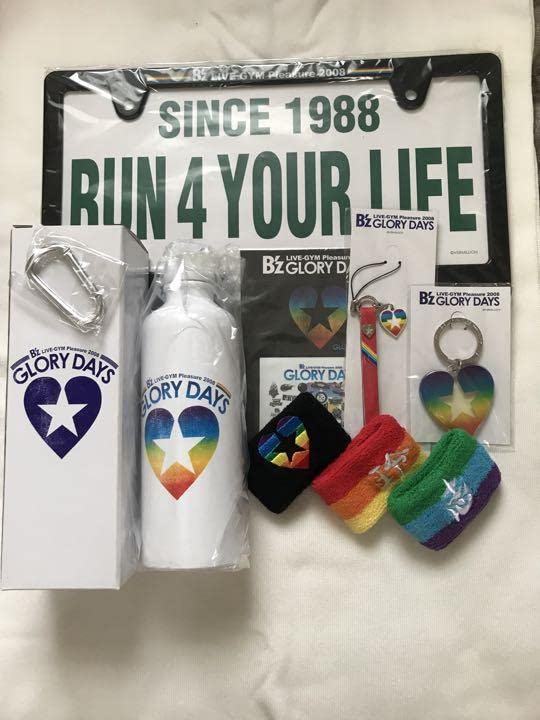 Amazon.co.jp: B'z GLORY DAYSグッズ8点set Z : おもちゃ