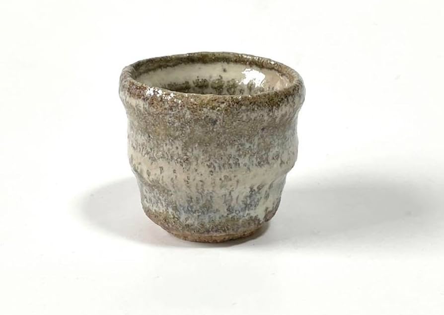 Amazon.co.jp: 陶芸家 作家物 岡本作礼 斑唐津 ぐい呑 酒器 酒盃 筒盃