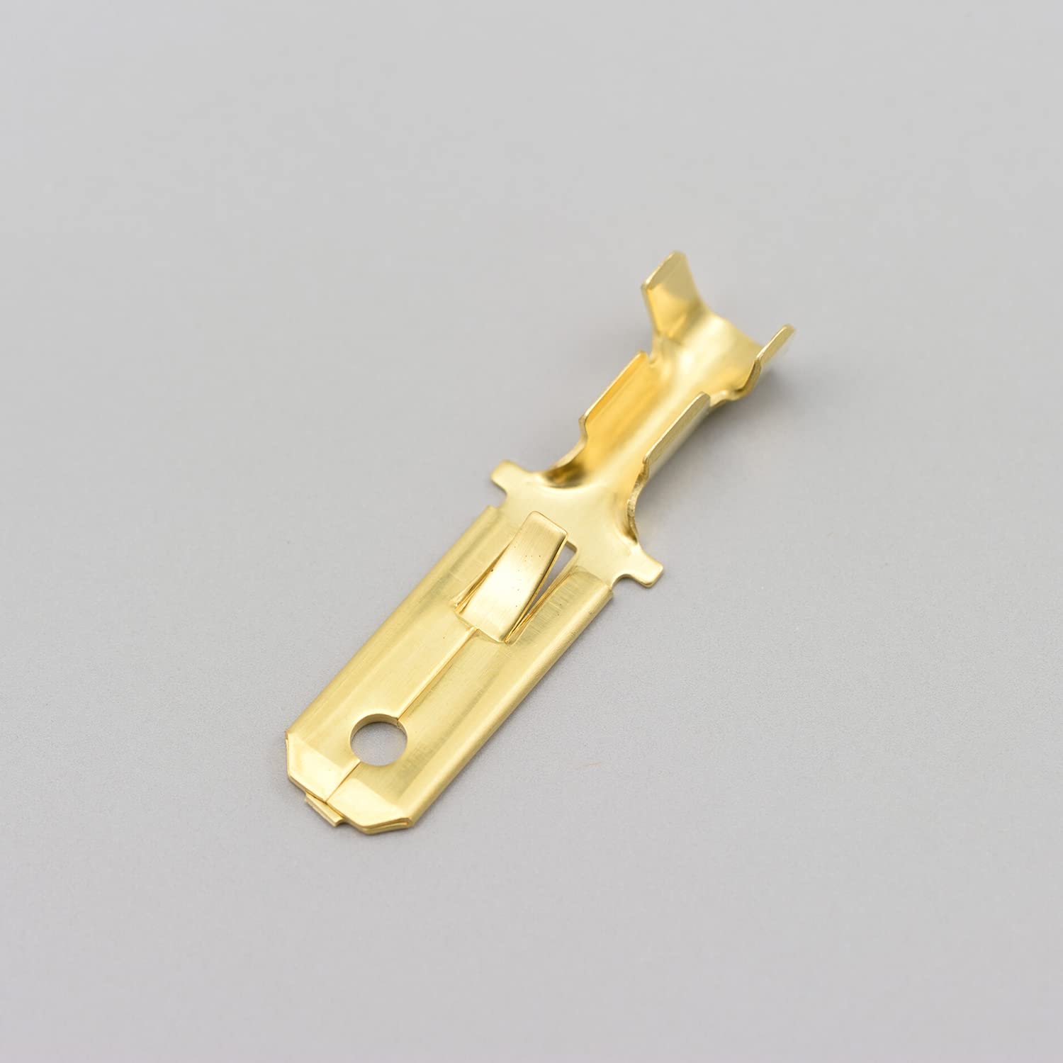 Amazon | デイトナ(Daytona) 250型コネクターセット 6極 コネクター