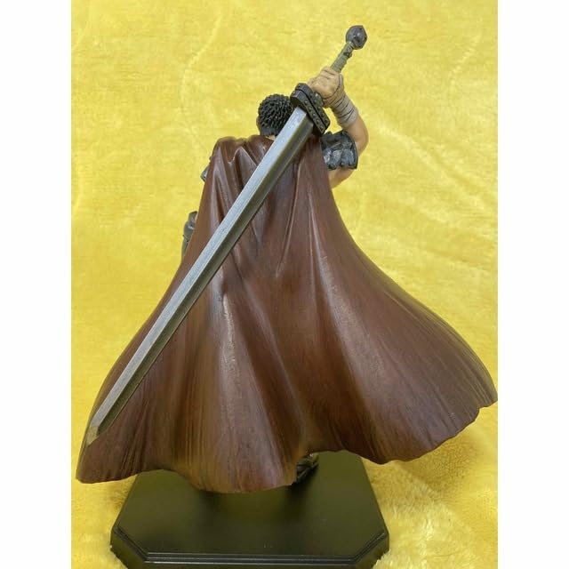 Amazon.co.jp: ベルセルク フィギュア ガッツ & グリフィス 2体セット