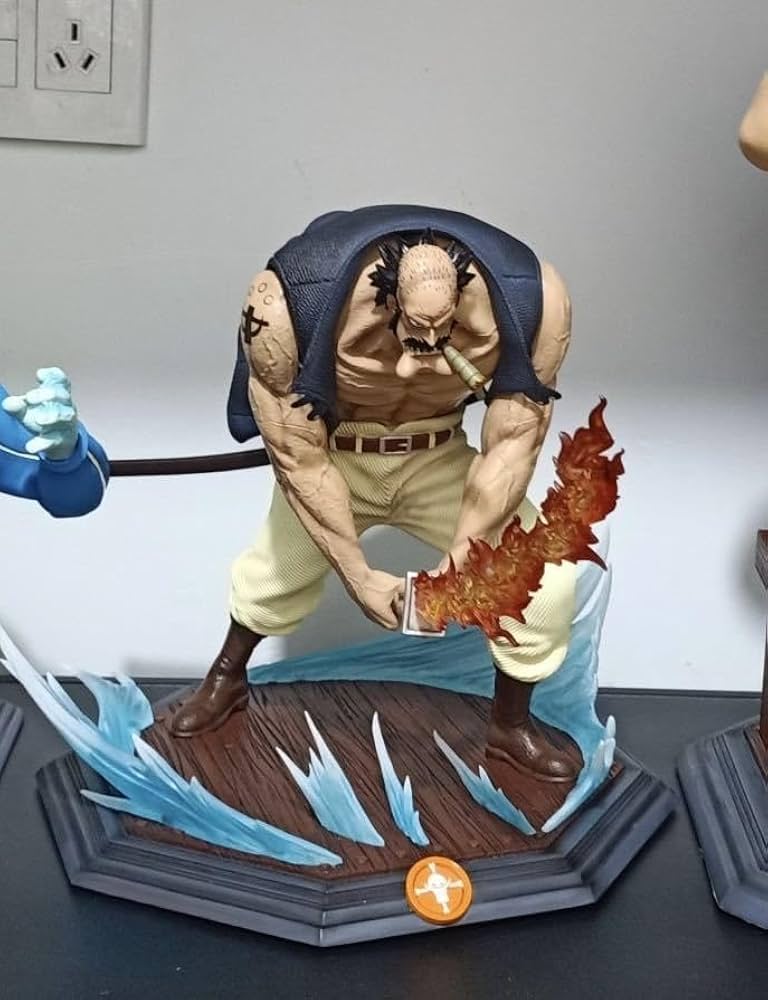 Amazon | 白ひげ海賊団 フォッサ ワンピース フィギュア ガレージ