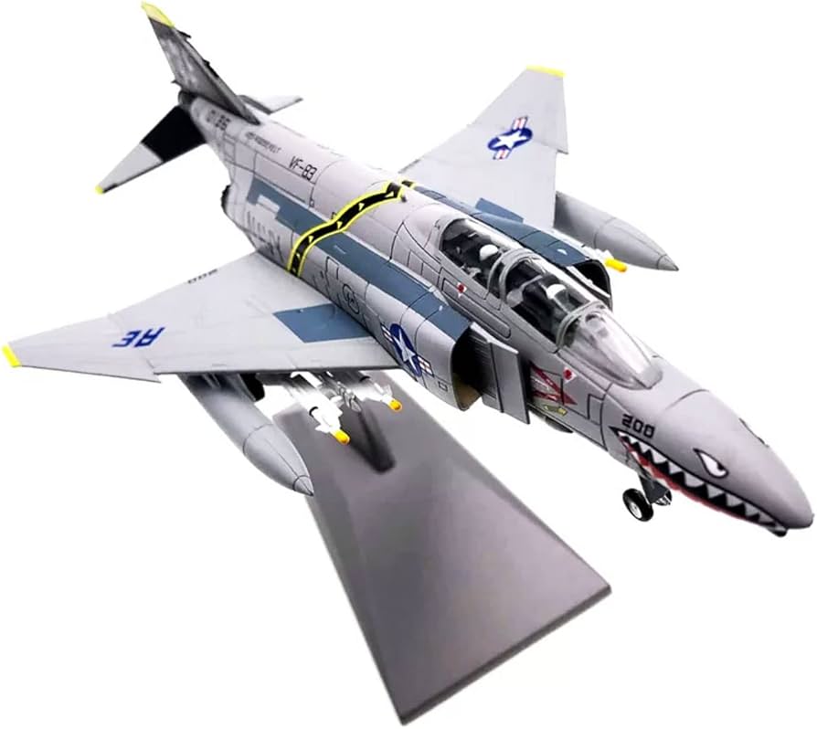 Amazon.co.jp: F-4 ファントムII 1/100 ダイキャスト航空機モデル