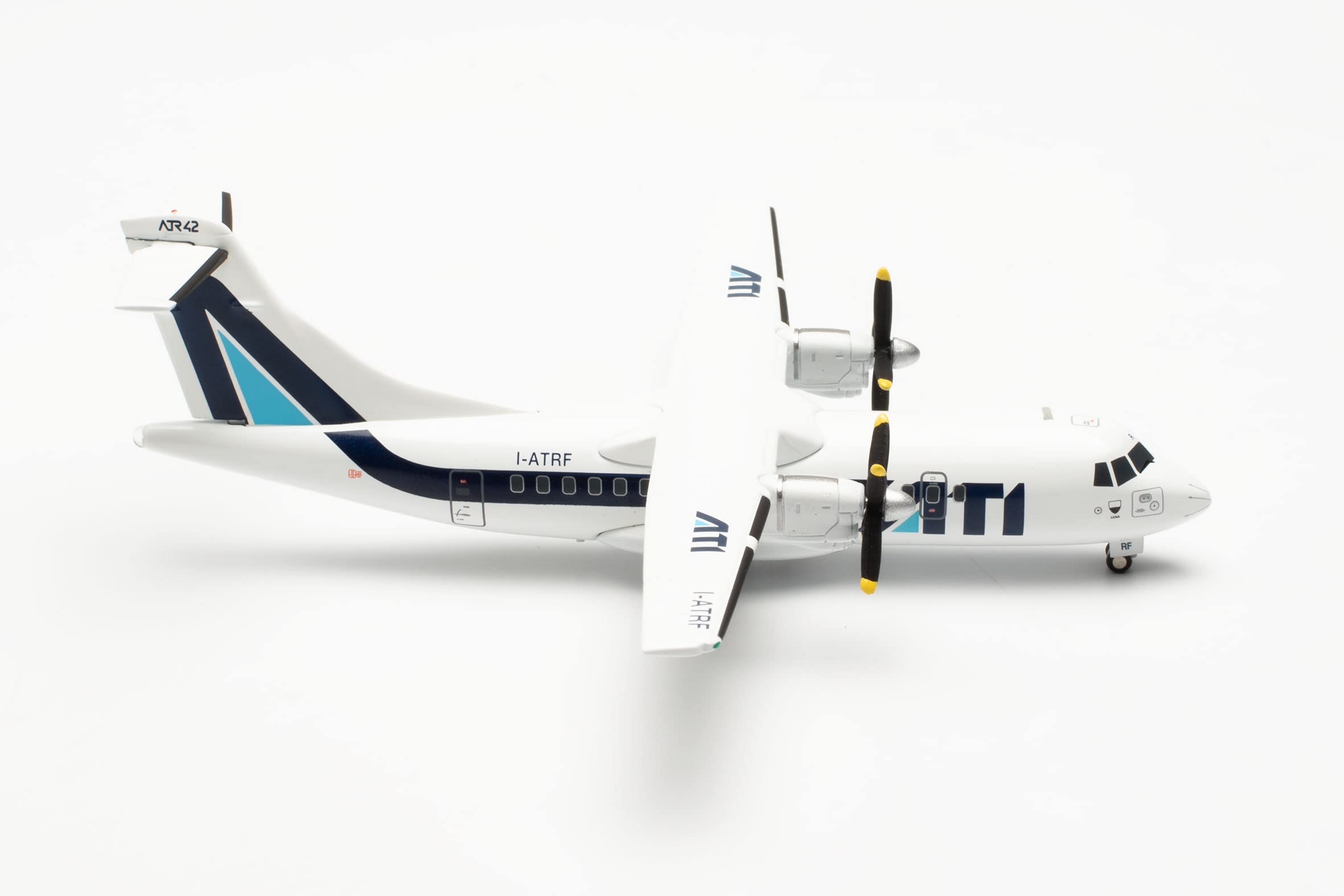 Amazon.com: Herpa ATI ATR-42-300 1/200 (**) HE572668 : Arts