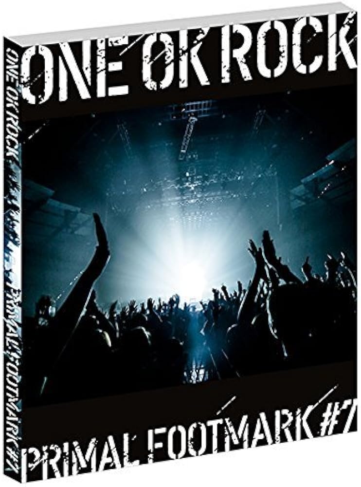 Amazon.co.jp: ONE OK ROCK PRIMAL FOOTMARK 2018 #7 写真集のみ
