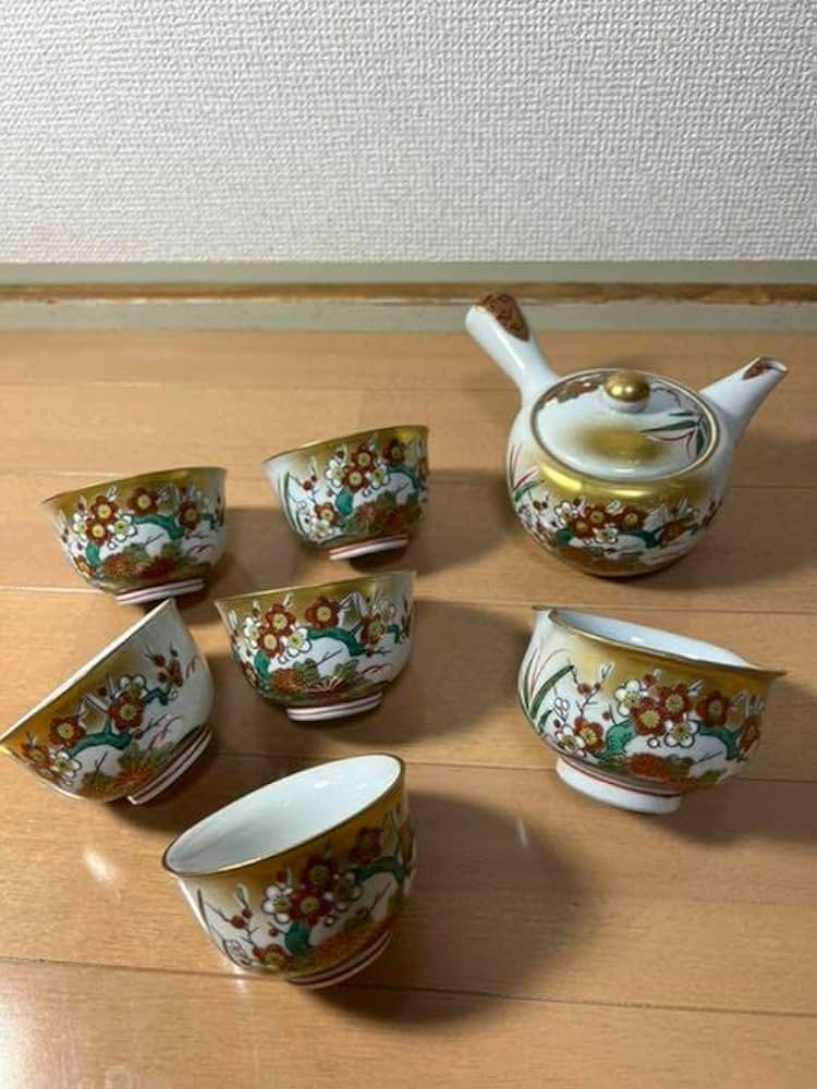 Amazon.co.jp: 138 九谷焼 茶器セット 急須1 湯冷まし1 湯呑5 : おもちゃ