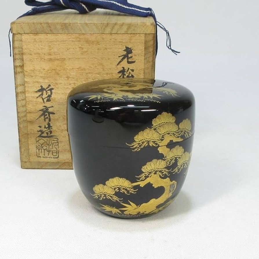 Amazon.co.jp: 【F3381】茶道具塗師哲斎造螺鈿細工老松蒔絵大棗共箱栞
