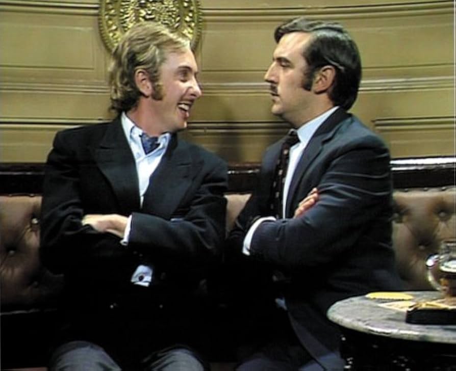 Amazon.co.jp: 「空飛ぶモンティ・パイソン」“日本語吹替復活”DVD BOX