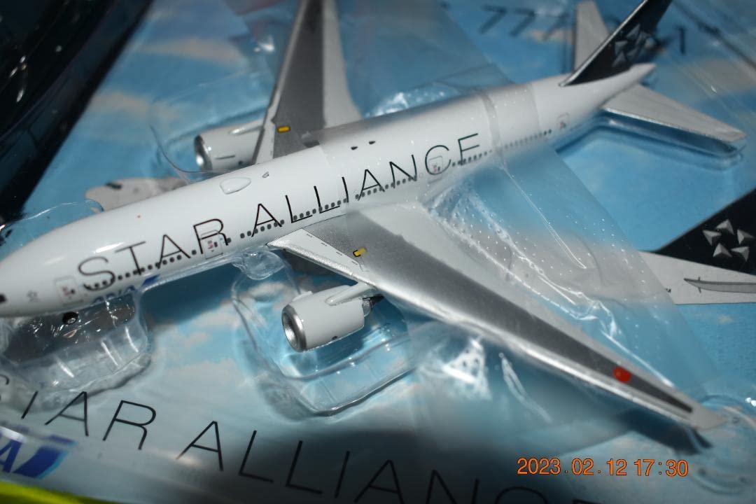 Amazon.co.jp: 1 400 ANA B777-200 スタアラ 着払赤字処分 : おもちゃ