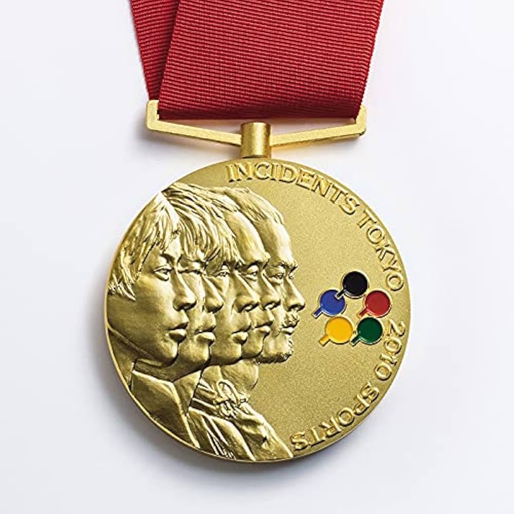 Amazon.co.jp: スポーツ (初回生産限定)(2枚組)[Analog]: ミュージック