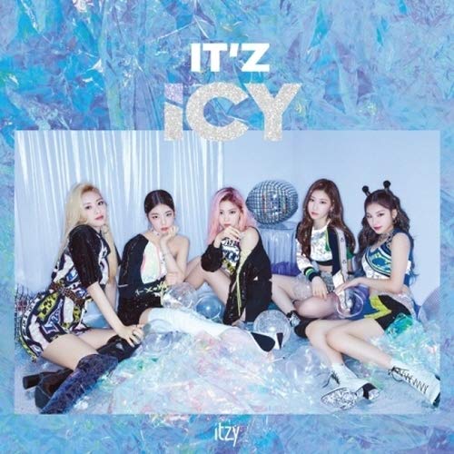 Amazon.com: ITZY 'It'z Icy' Album Random Ver CD+1p Poster+80p