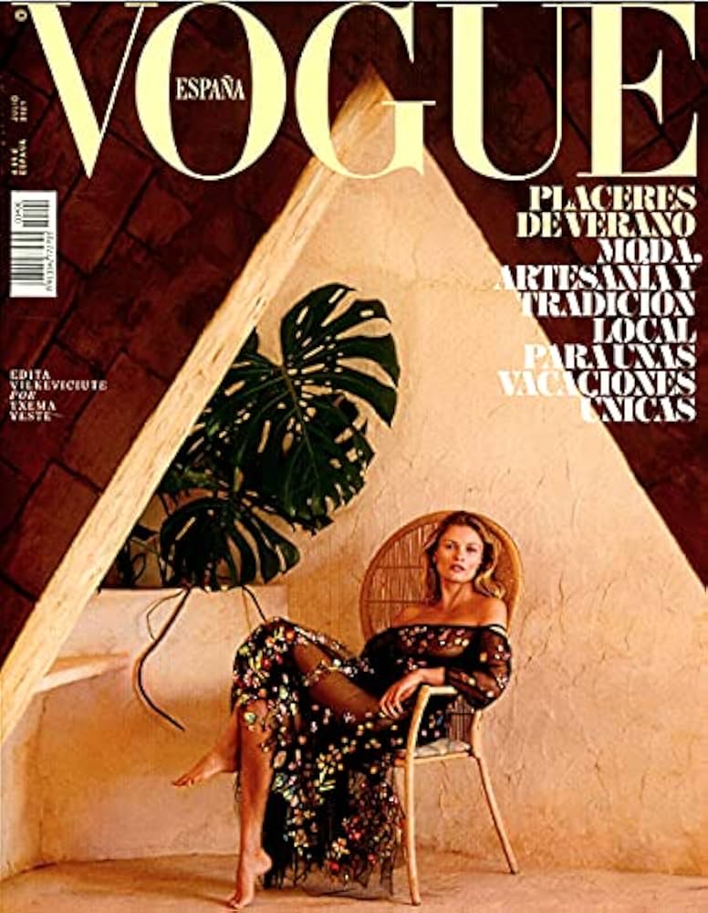 Amazon.com: VOGUE ESPANA SPAIN Magazine July Julio 2021 Edita