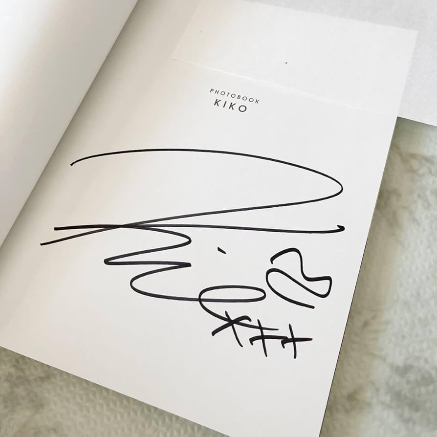 Amazon.co.jp: ＼直筆サイン入り／ KIKO 水原希子 フォトブック 写真集