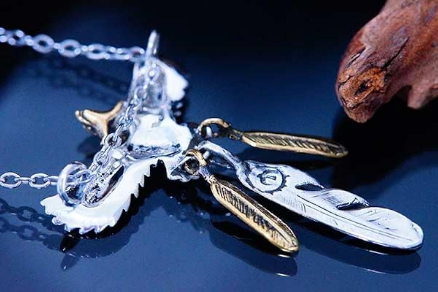 Amazon | インディアンジュエリー イーグル 鷲 揺れる 3連の羽根