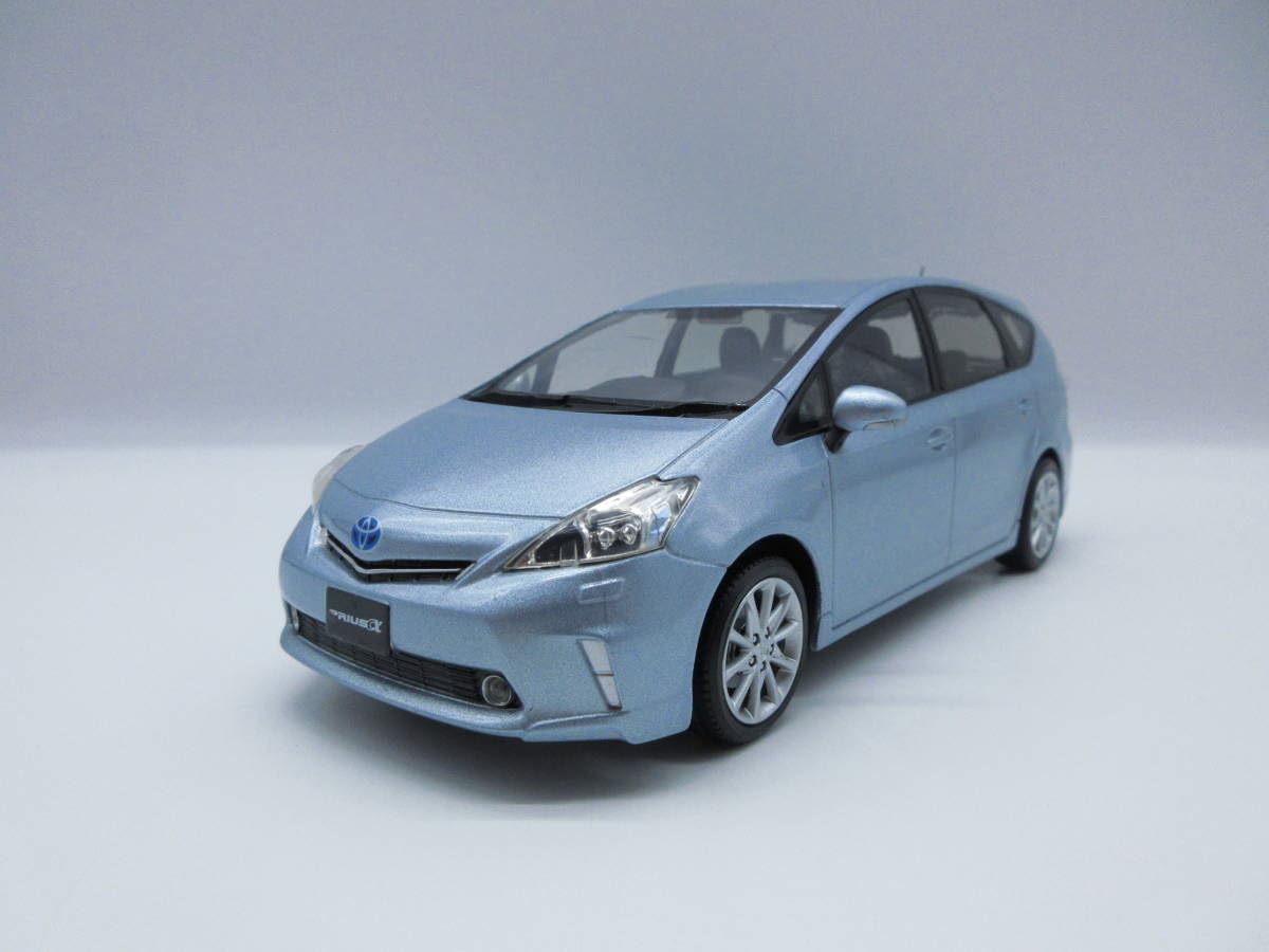Amazon | 1/24 ミニカー プリウスα プリウスアルファ クリアストリーム