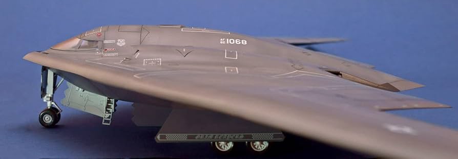 Amazon | モデルコレクト(modelcollect) 1/72 アメリカ空軍 B-2A