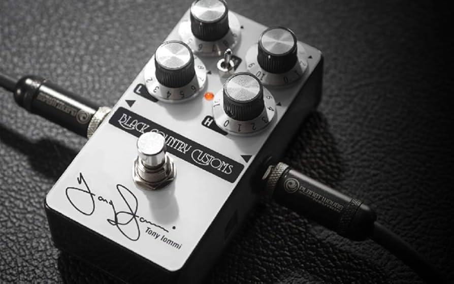 Amazon.com: Laney Black Country Customs TI-BOOST Tony Iommi