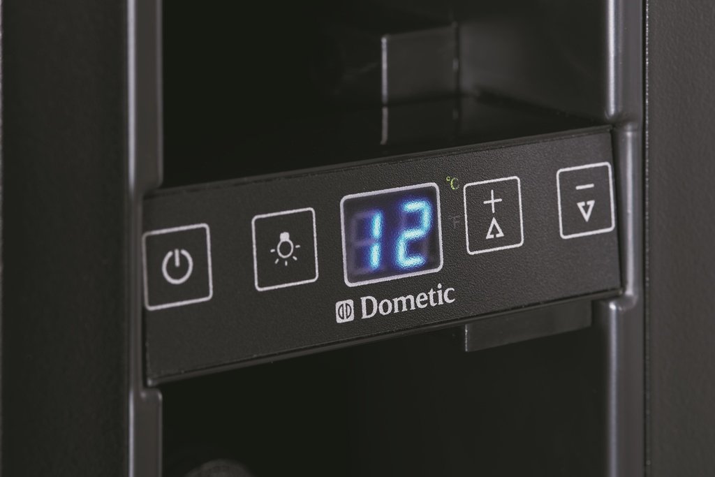 Amazon.co.jp: Dometic スリムタワーワインセラー（右開き） ST7