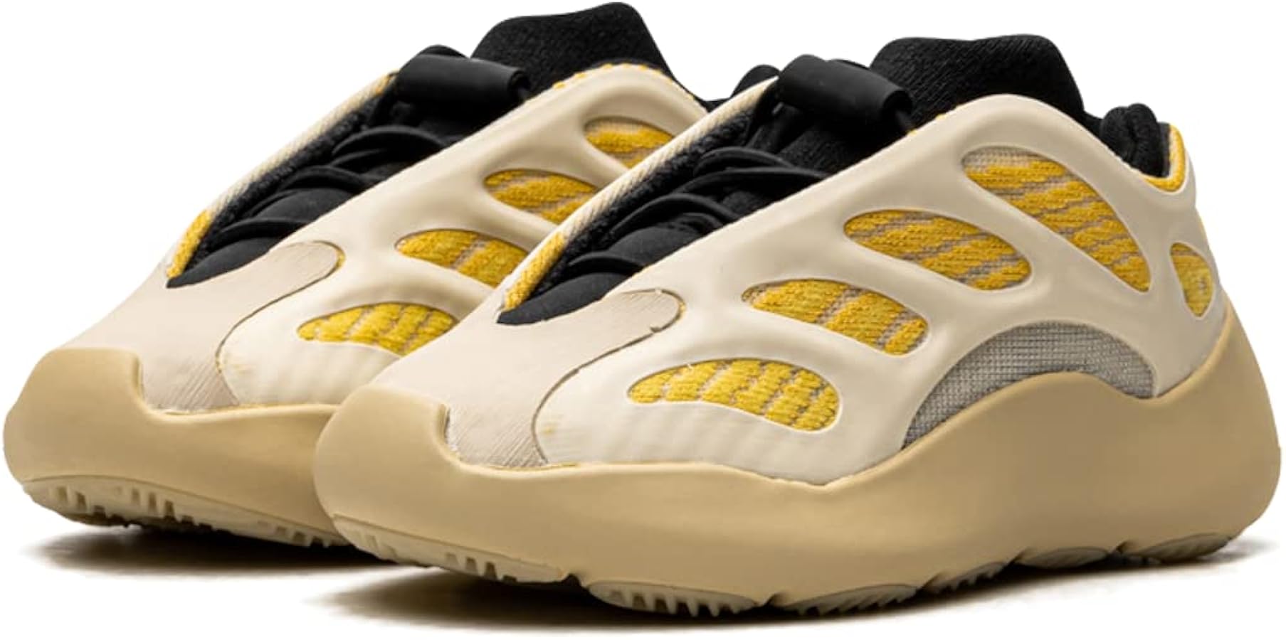 Amazon.com | adidas Toddler Yeezy 700 V3 Infants G54855 Safflower