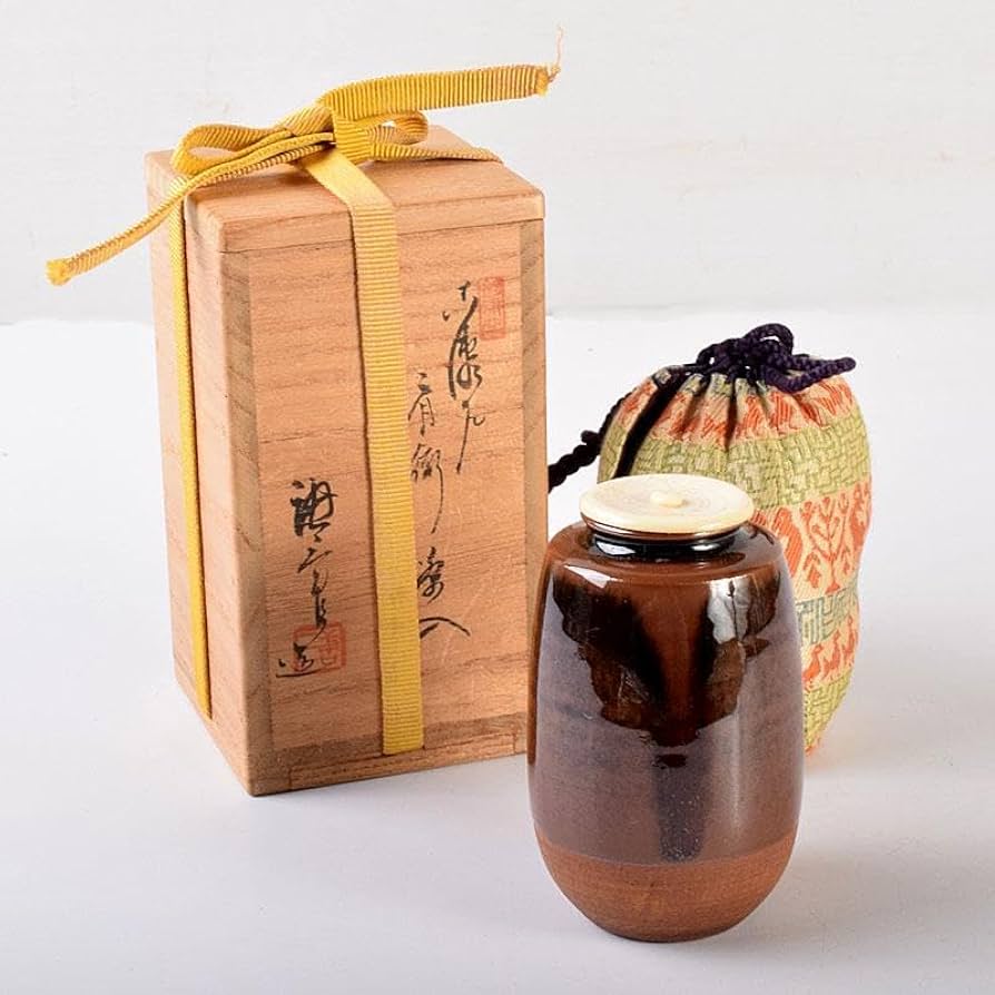 Amazon.co.jp: 茶道具 加藤唐三郎造 古瀬戸 肩衝茶入 袱紗付 共箱 V