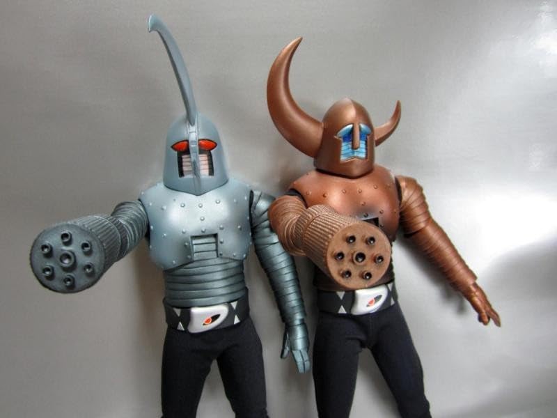 Amazon | 2体セット メディコム ウデスパーα ウデスパーβ リアル