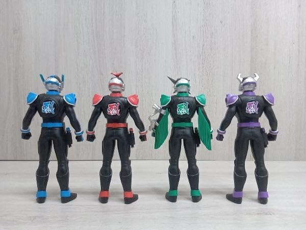 純烈ジャー ソフビ 海洋堂 素顔バージョン 純烈ジャー ソフビ 海洋堂