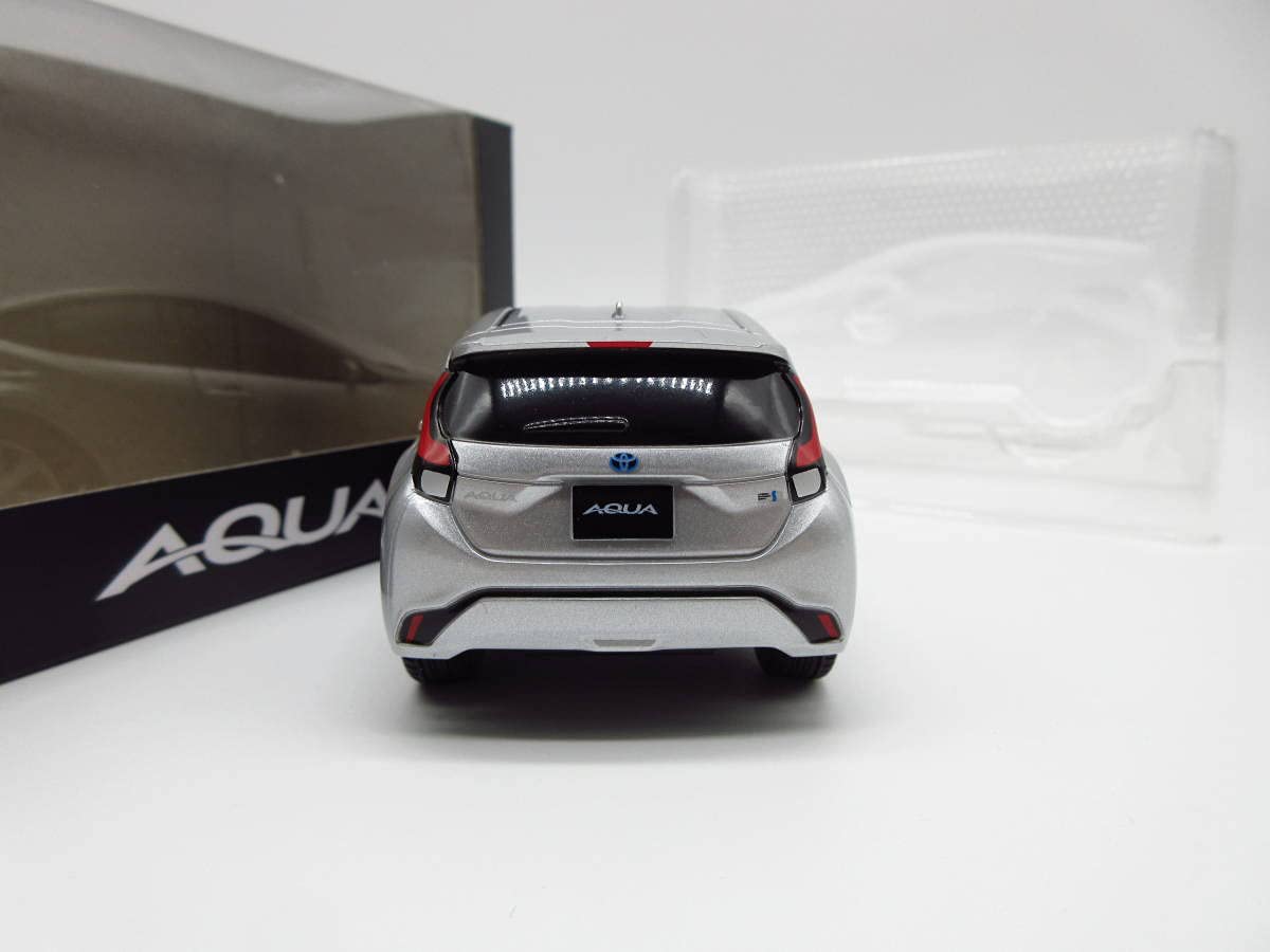 Amazon | トヨタ 新型アクア AQUA 型 非売品 プルバックカー ミニカー