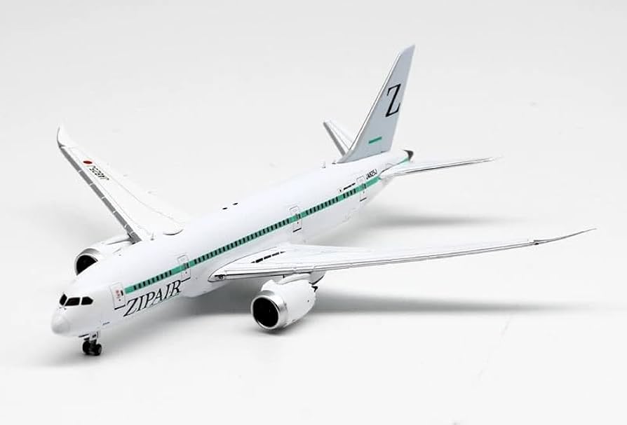 Amazon.com: ACE HOBBY JC Wings ZipAir for Boeing B787-8 JA825J 1