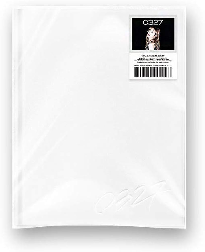 Amazon.com: Blackpink Lisa Photobook 0327 Vol.2 (2nd Edition