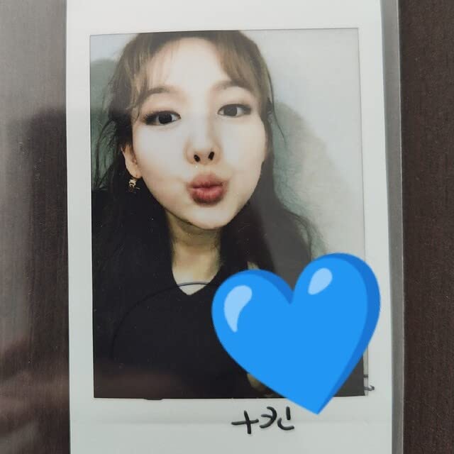 TWICE ツウィ 直筆サイン入りチェキ ポラロイド celebrate 【公式通販】