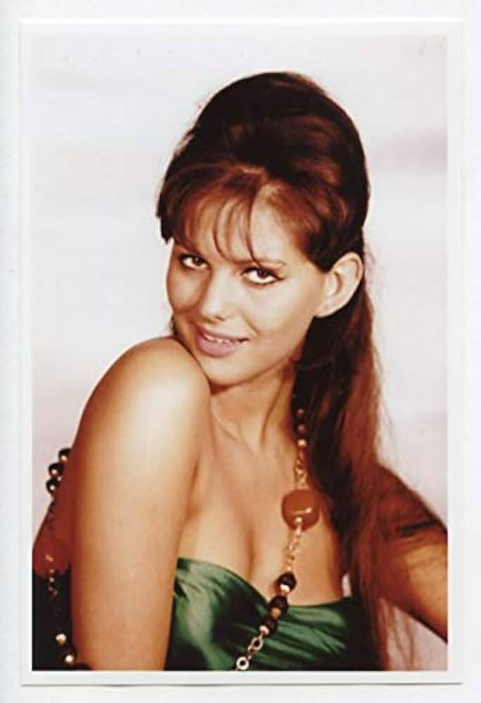 Amazon.co.jp: 映画女優 クラウディア・カルディナーレ 写真/フォト(小