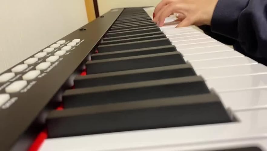 Amazon | CEULA 電子ピアノ 88鍵盤 スリム 軽量 10mmストローク MIDI