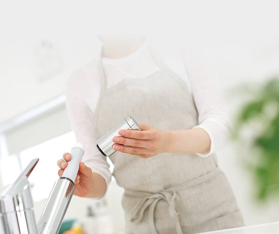 Amazon | タカギ 浄水器カートリッジ 標準タイプ JC0032UG | タカギ