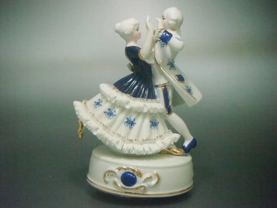 Amazon | オルゴール ダンスW 陶製レースドール 【 陶器 人形