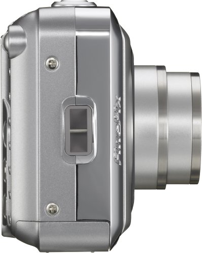 Fujifilm FinePix A600 Digital Camera (6.0MP, 3x Optical Zoom)2.4